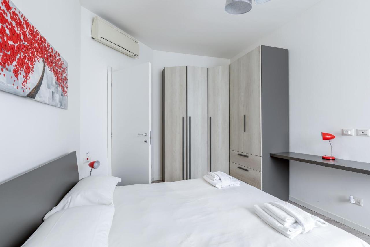 Piazza De Angeli M1 Comfortable Flat With Balcony Μιλάνο Εξωτερικό φωτογραφία