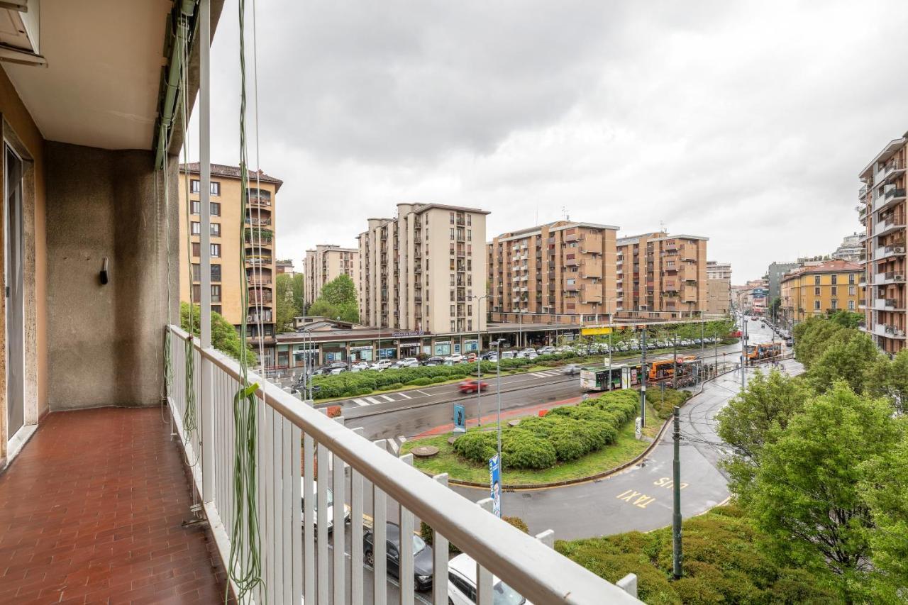 Piazza De Angeli M1 Comfortable Flat With Balcony Μιλάνο Εξωτερικό φωτογραφία