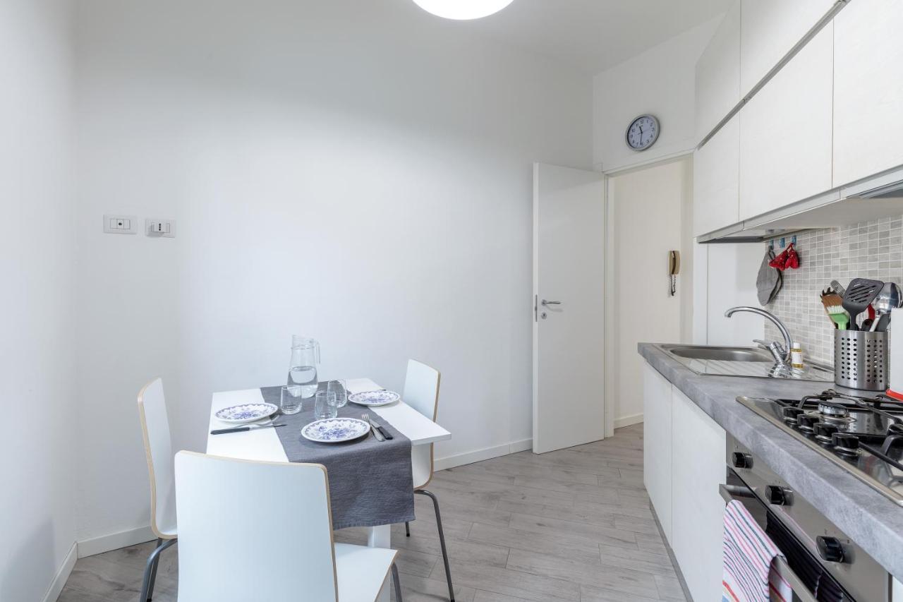 Piazza De Angeli M1 Comfortable Flat With Balcony Μιλάνο Εξωτερικό φωτογραφία